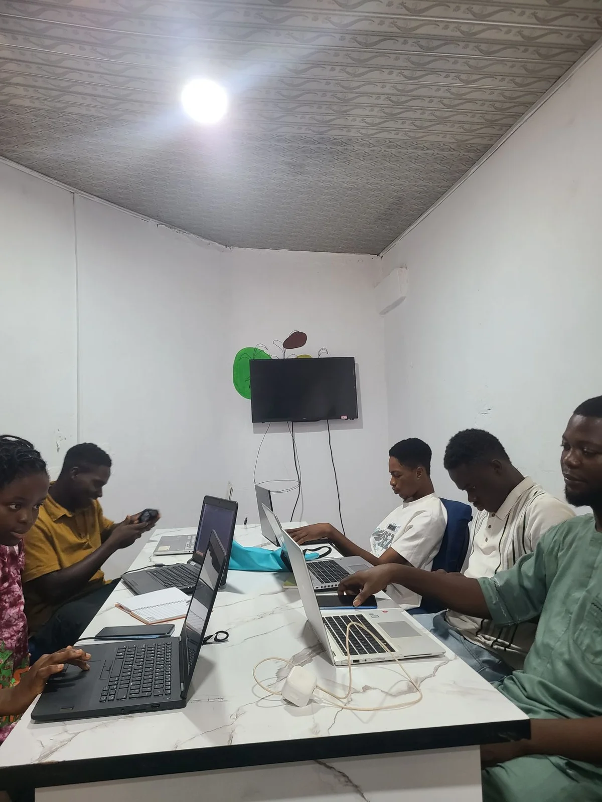 Teaching web development in Ilesa.